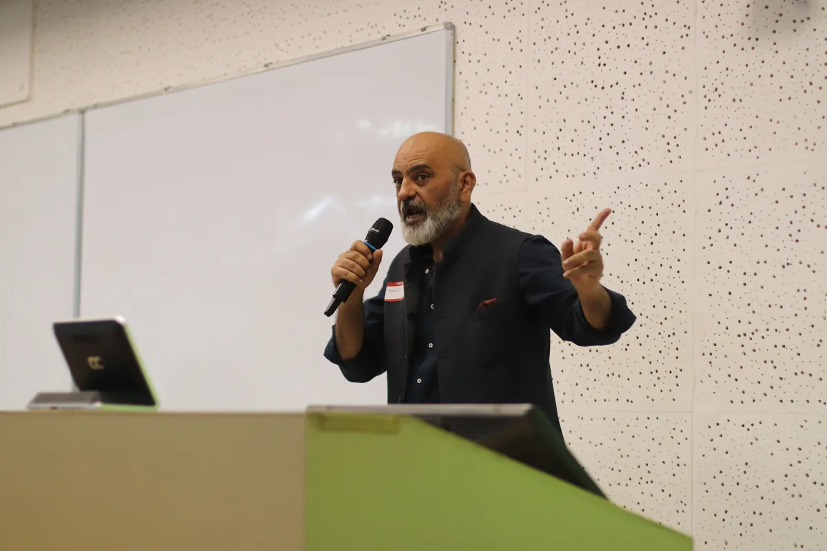 Mehirr Nath Choppra speaking at NSRCEL, IIM Bangalore